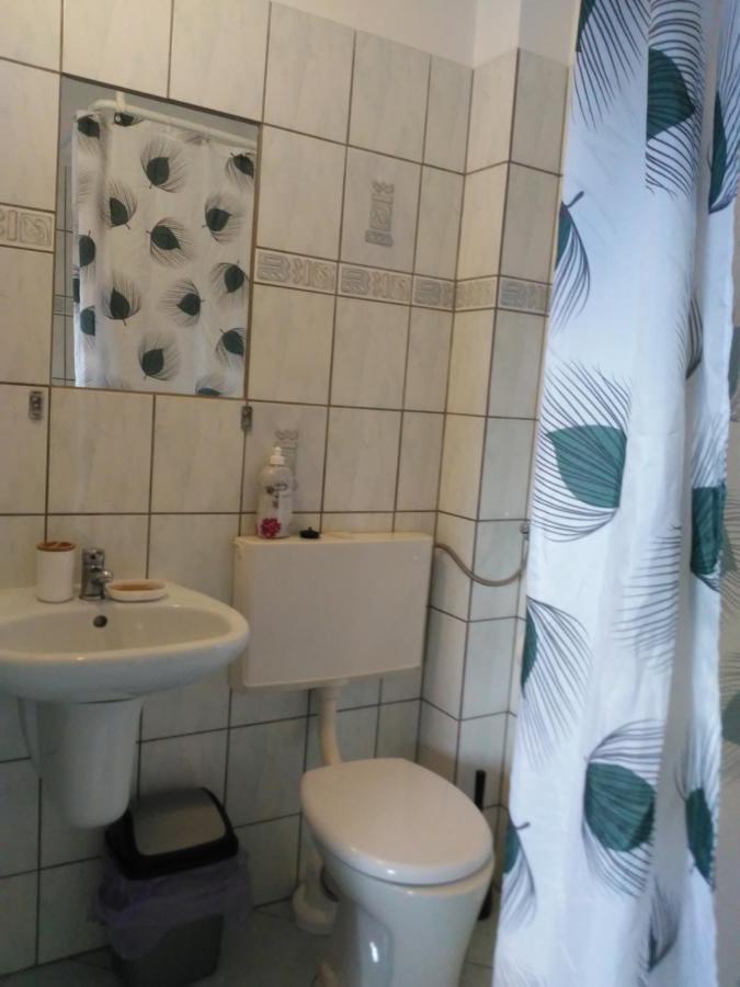 Domek Pod Sosnami Pokoje 2-3 Osobowe Mielno (Koszalin) Exterior foto